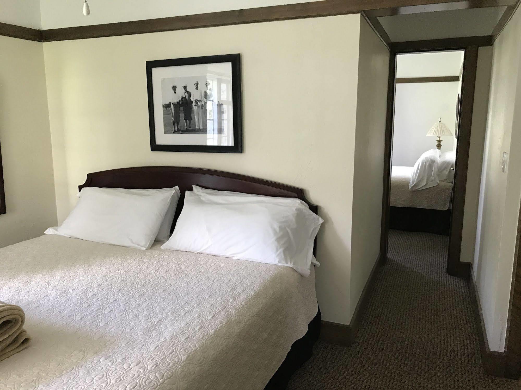 Maxwelton Braes Lodge & Golf Course Baileys Harbor Bagian luar foto
